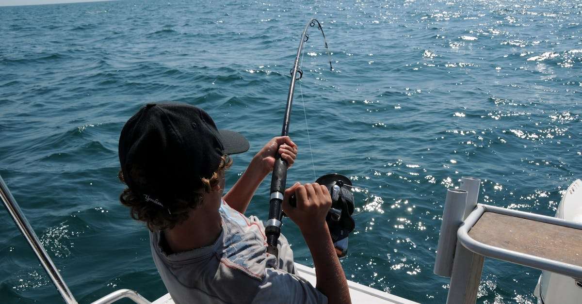 découvrez l'aventure ultime avec notre excursion de pêche, parfait pour les passionnés et les débutants. profitez de la nature, de moments mémorables et de conseils d'experts pour attraper le poisson de vos rêves.