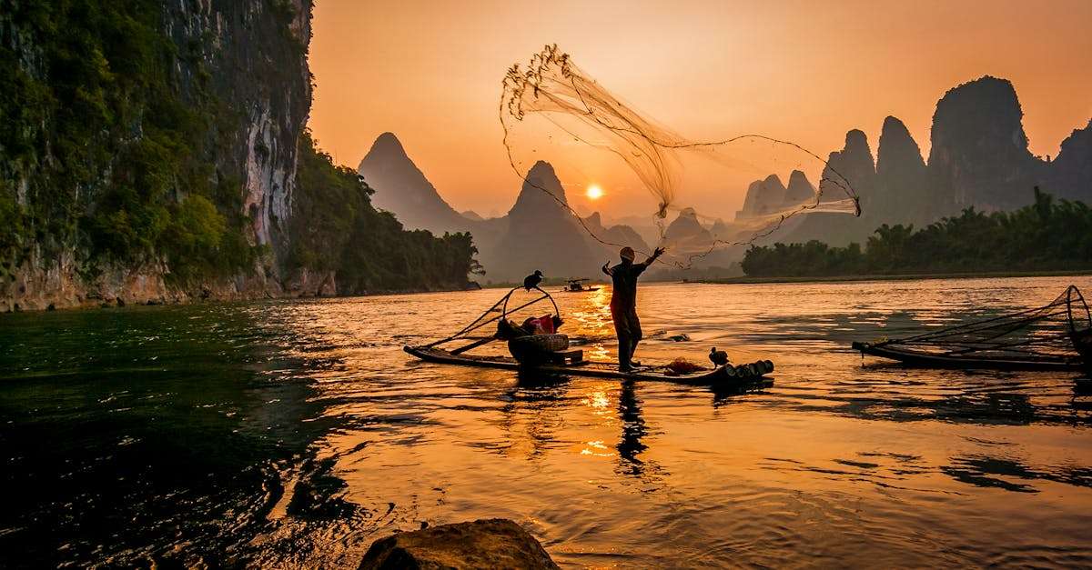 découvrez les pratiques de la pêche traditionnelle, un art séculaire qui préserve les écosystèmes marins tout en offrant des saveurs authentiques. plongez dans l'univers des techniques ancestrales et appréciez la richesse culturelle de cette activité intemporelle.